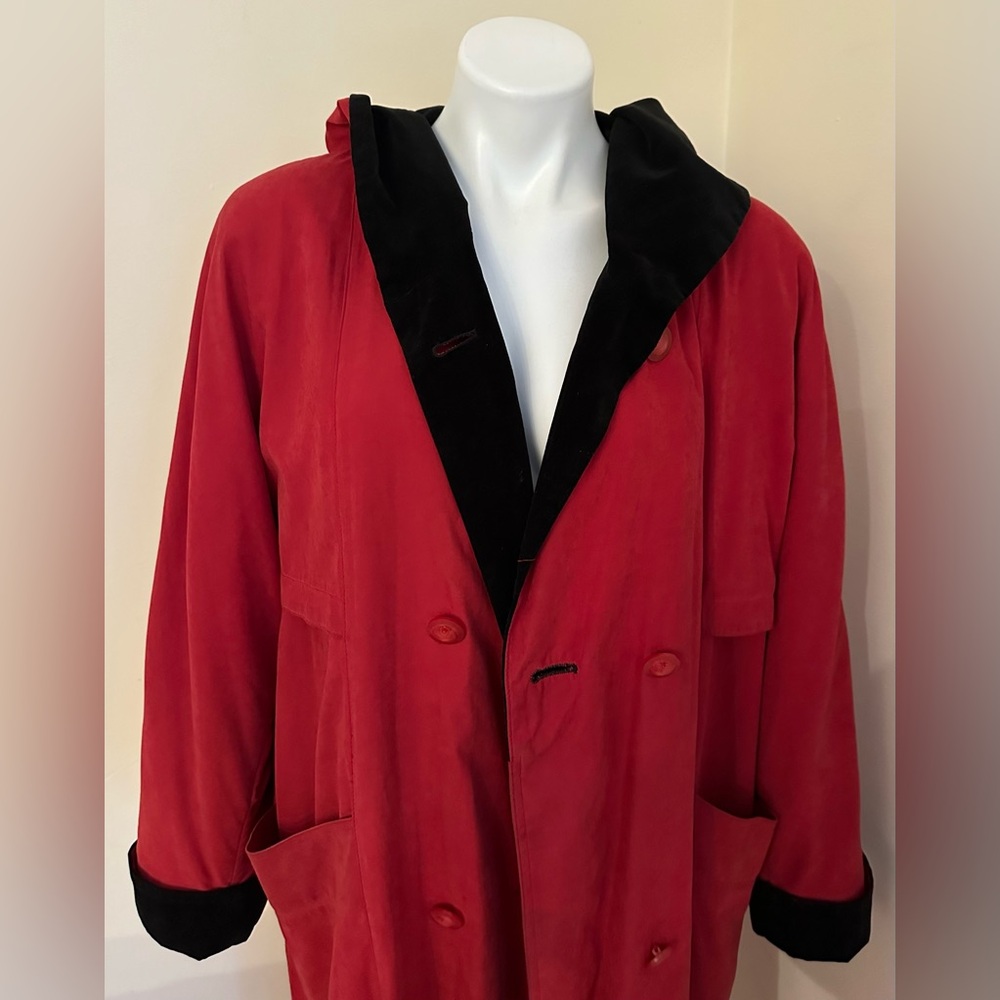 London Fog Red Double Breast Trench Coat. Black Velvet Accents With Tie. Sz 12 - Picture 5 of 13